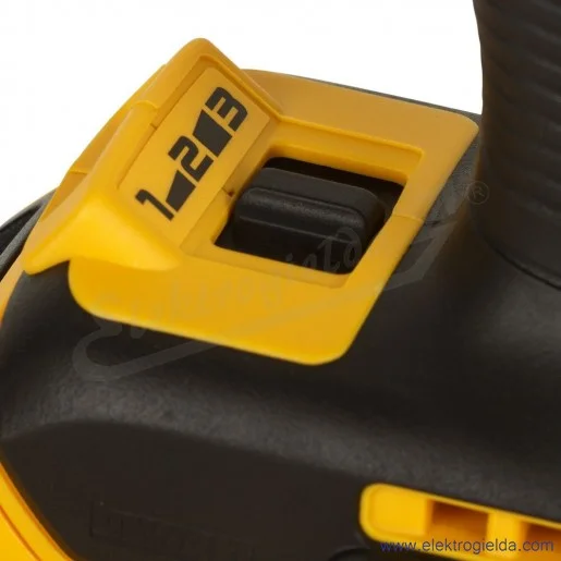 Klucz udarowy akumulatorowy DCF922P2T-QW 406nm 18V 1/2" 2x5.0Ah z walizką i ładowarką Klucz udarowy akumulatorowy DCF922P2T-QW 406nm 18V 1/2" 2x5.0Ah z walizką i ładowarką