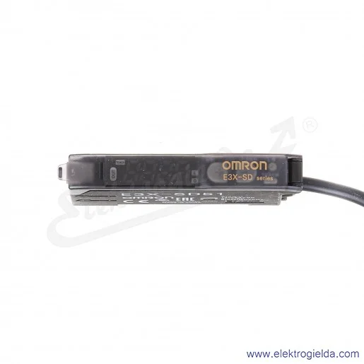 Wzmacniacz światłowodowy E3X-SD51 2M PNP Dark-ON i Light-ON, 12..24VDC, przewód 2m