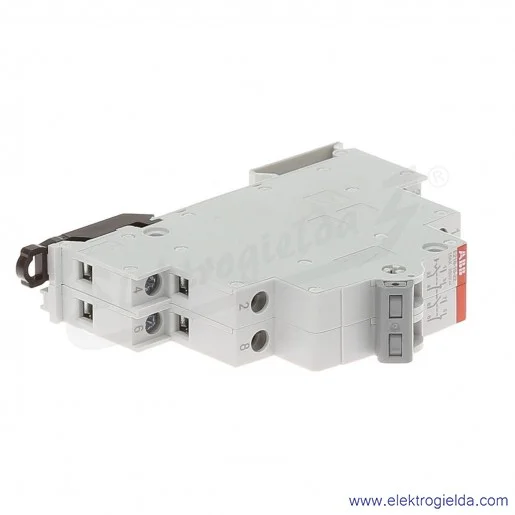 Przełącznik E218-16-22 sterujący 16A 2NO+2NC 250VAC Przełącznik E218-16-22 sterujący 16A 2NO+2NC 250VAC