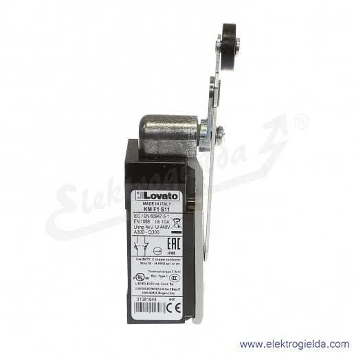 Wyłącznik krańcowy KMF1S11 dźwignia uchylna regulowana z rolką plastikową 19mm, 1NO+1NC, obudowa metalowa IP65 Wyłącznik krańcowy KMF1S11 dźwignia uchylna regulowana z rolką plastikową 19mm, 1NO+1NC, obudowa metalowa IP65