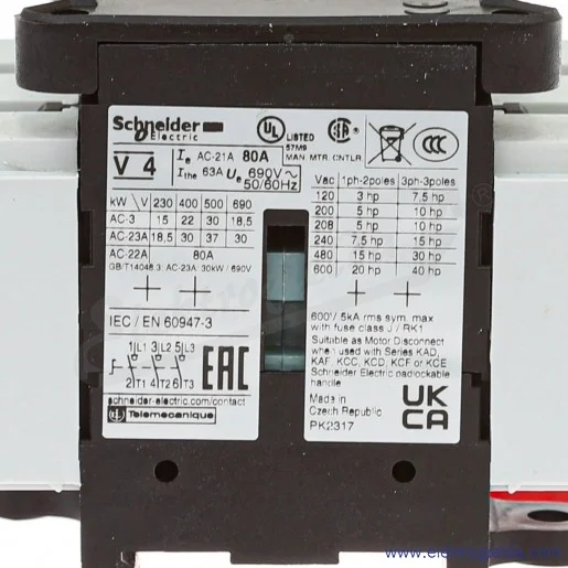 Rozłącznik główny VCF4 bezpieczeństwa 80A, 30kW, montaż na drzwi Rozłącznik główny VCF4 bezpieczeństwa 80A, 30kW, montaż na drzwi