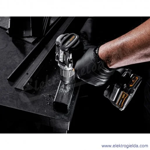 Wiertarko-wkrętarka udarowa 90 Nm 800W 2x1,7Ah 18V, McLaren, DCD85ME2GT-QW Wiertarko-wkrętarka udarowa 90 Nm 800W 2x1,7Ah 18V, McLaren, DCD85ME2GT-QW