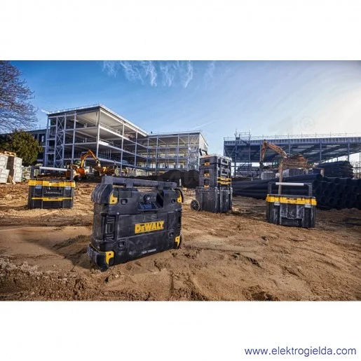 Radio budowlane DWST1-81078-QW Tstak, FM i DAB, bluetooth, 6 głośników 45W, IP54 Radio budowlane DWST1-81078-QW Tstak, FM i DAB, bluetooth, 6 głośników 45W, IP54